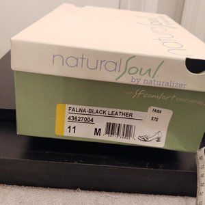 Naturalizer Black Leather Dressy Loafer